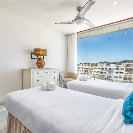 Masuti - Gym, Pool, Terrace & Garden Apartment