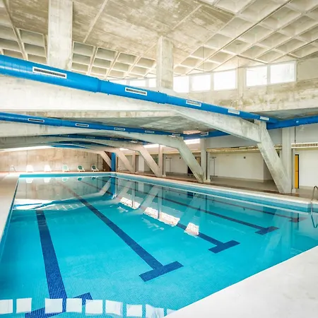 Masuti - Gym, Pool, Terrace & Garden Apartment