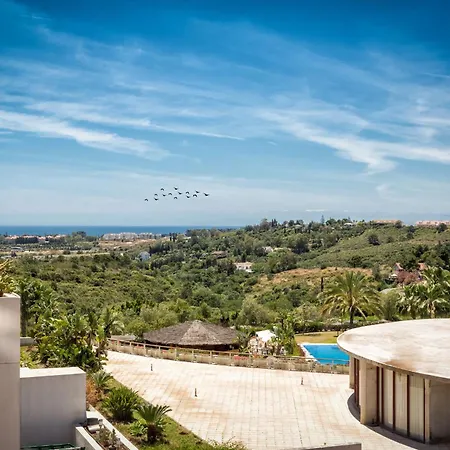 Apartment Masuti - Gym, Pool, Terrace & Garden