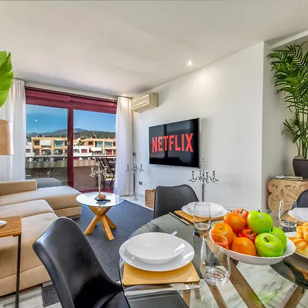 Apartment Masuti - Gym, Pool, Terrace & Garden